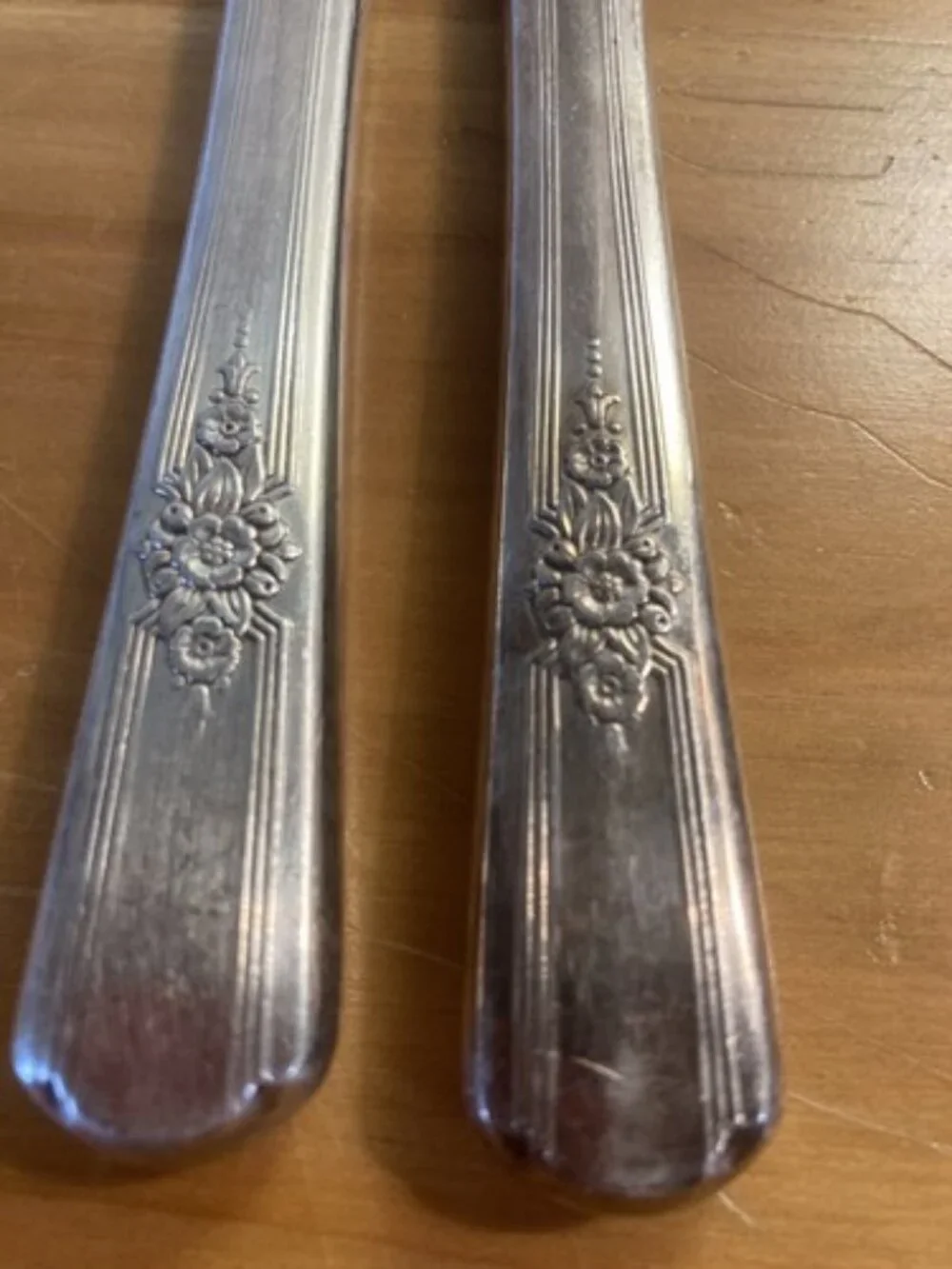 VTG Carver Set Stainless Utensils Cutlery 2 Piece Meat Fork Knife Floral